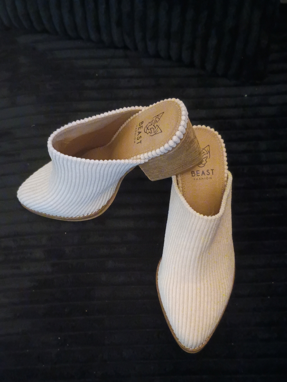 BEAST FASHION Cream Ribbed Slip-On Mule Heels